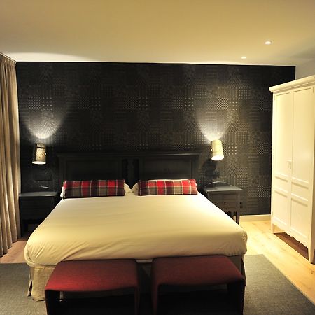 איסאבה Hostal Lola מראה חיצוני תמונה