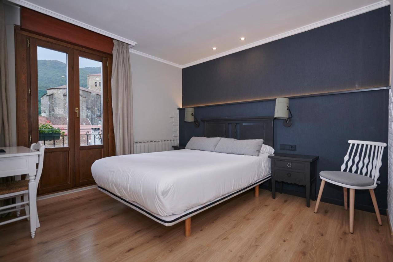 איסאבה Hostal Lola מראה חיצוני תמונה
